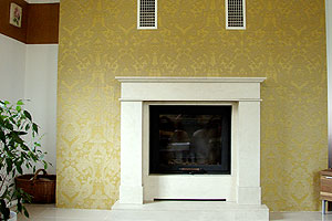 Wohnzimmer Renovieren mit Barock Tapete gold