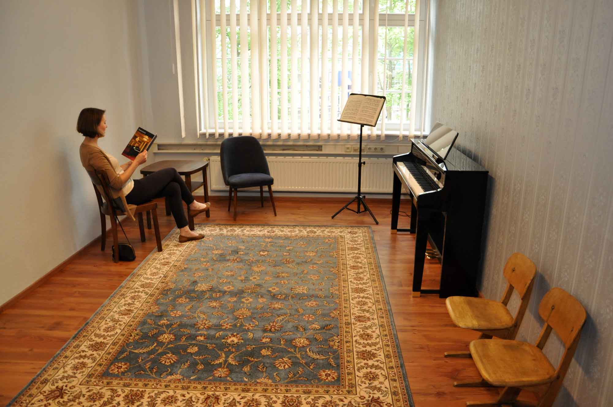 Renovieren: Barock Tapete tapezieren - Berlin Pankow