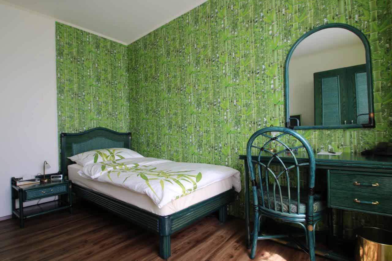 Schlafzimmer Renovieren mit Tapeten Bambus
