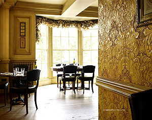Restaurant Wandgestaltung mit Tapete gold braun - Lincrusta Italian Renaissance online kaufen